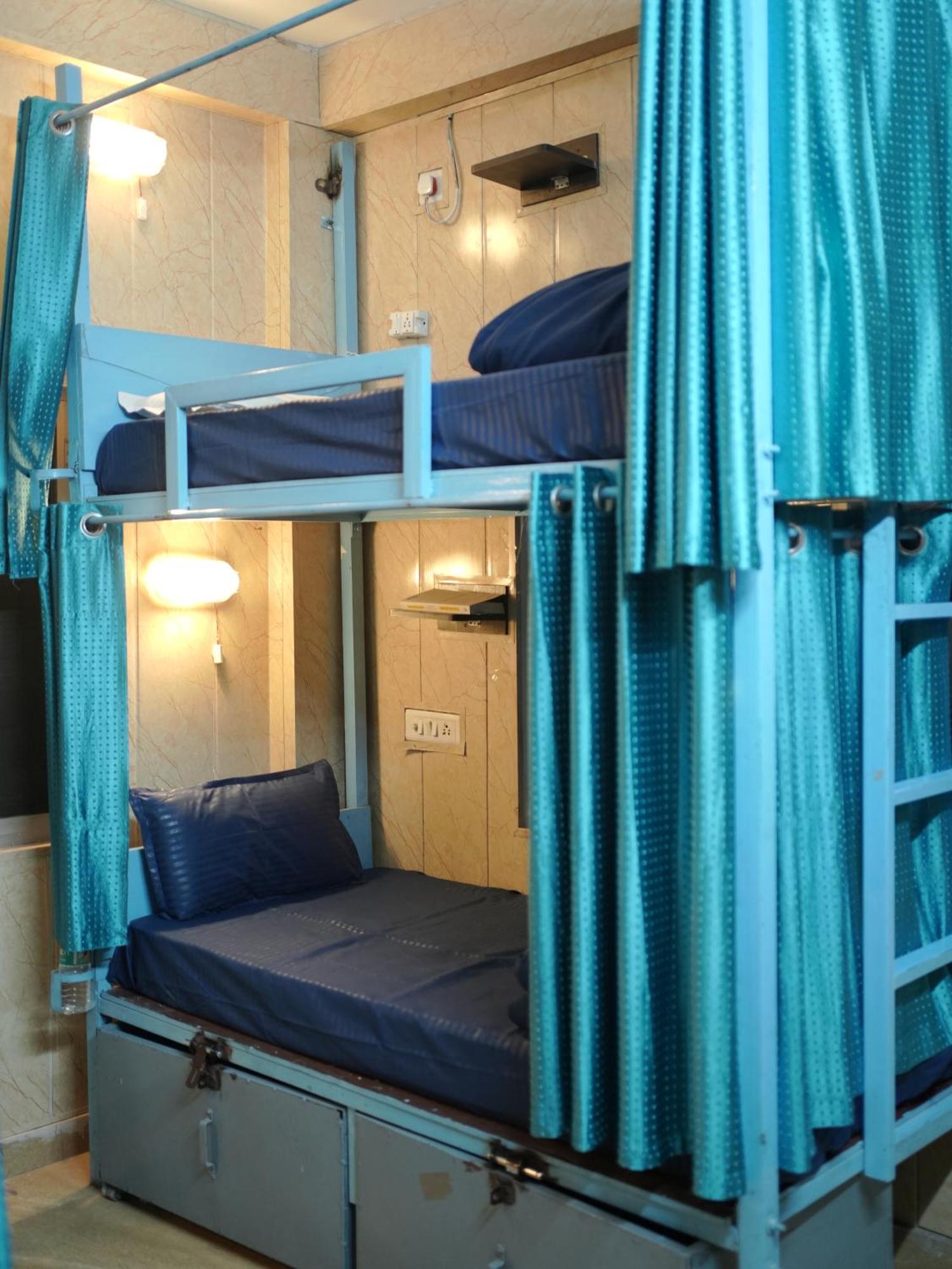 Hostel Skyard Rishikesh, Laxman Jhula Zewnętrze zdjęcie